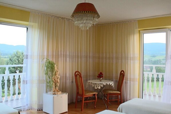 Family Apartment, Multiple Beds, Private Bathroom