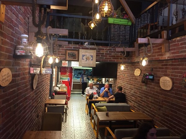 酒吧（店内）