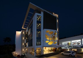 Fachada del alojamiento - Noche