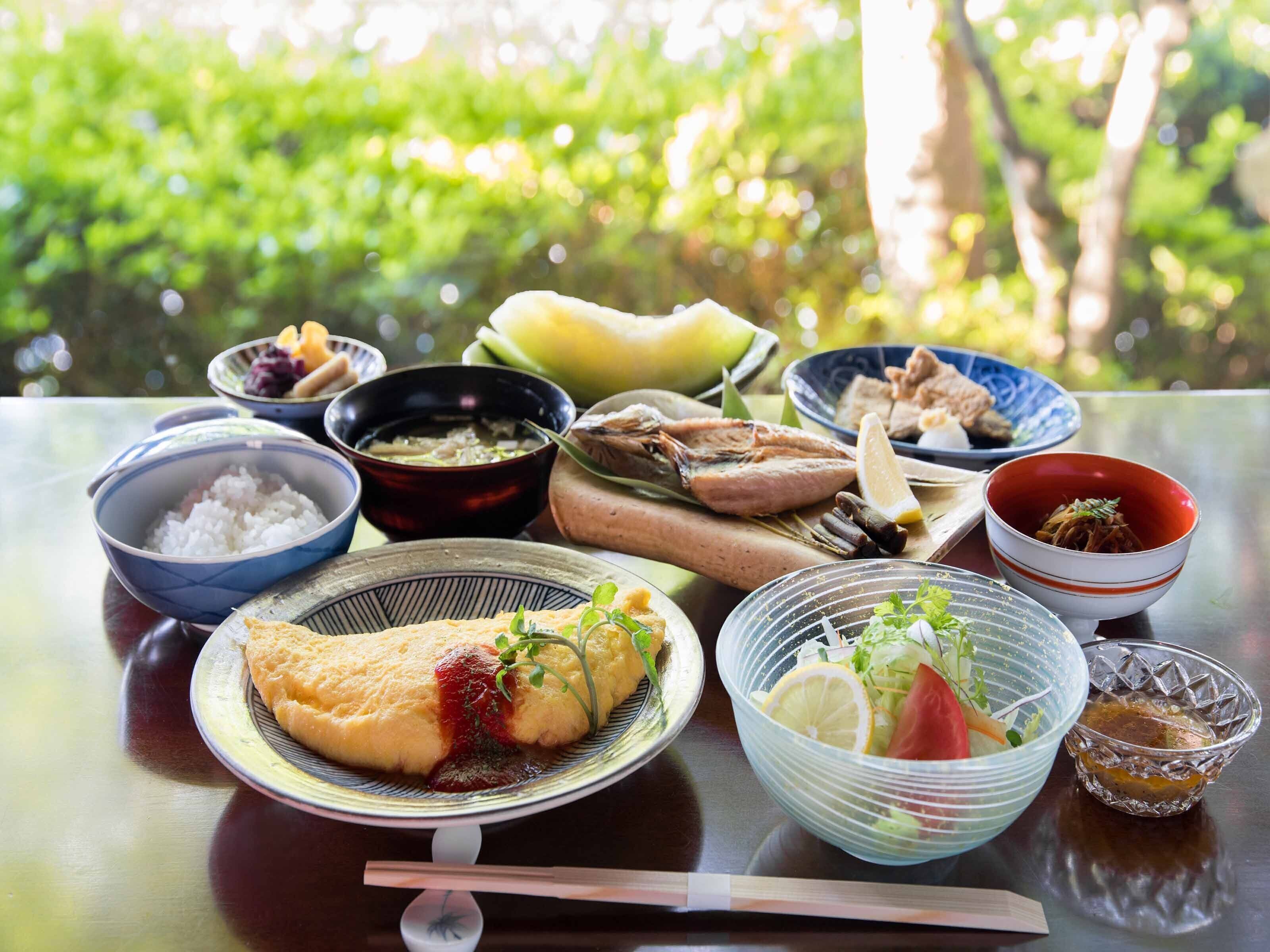 朝食