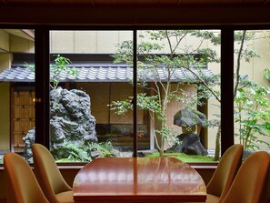 Lobby - Yamatoya Besso (Matsuyama)