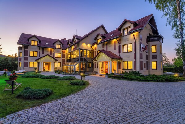 Front of property – evening/night