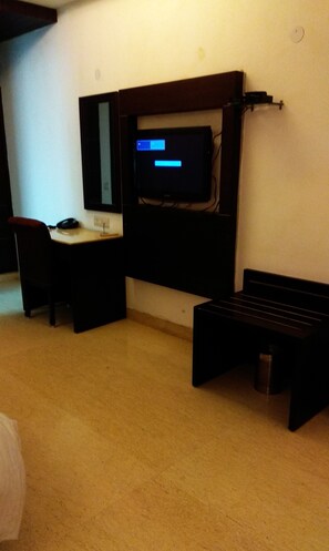 Interior detail - The Metropolis Guest House Near RK Ashram Metro Station (New Delhi)