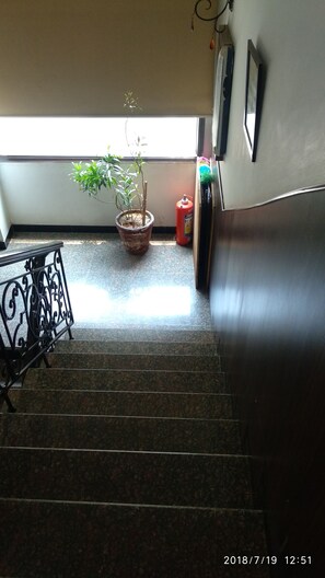 Lobby - The Metropolis Guest House Near RK Ashram Metro Station (New Delhi)