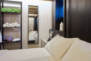 Deluxe Residence | View from room - Athenian Residences (Athens)