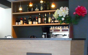 Bar (on property) - Hôtel de La Louée (Haute-Goulaine)