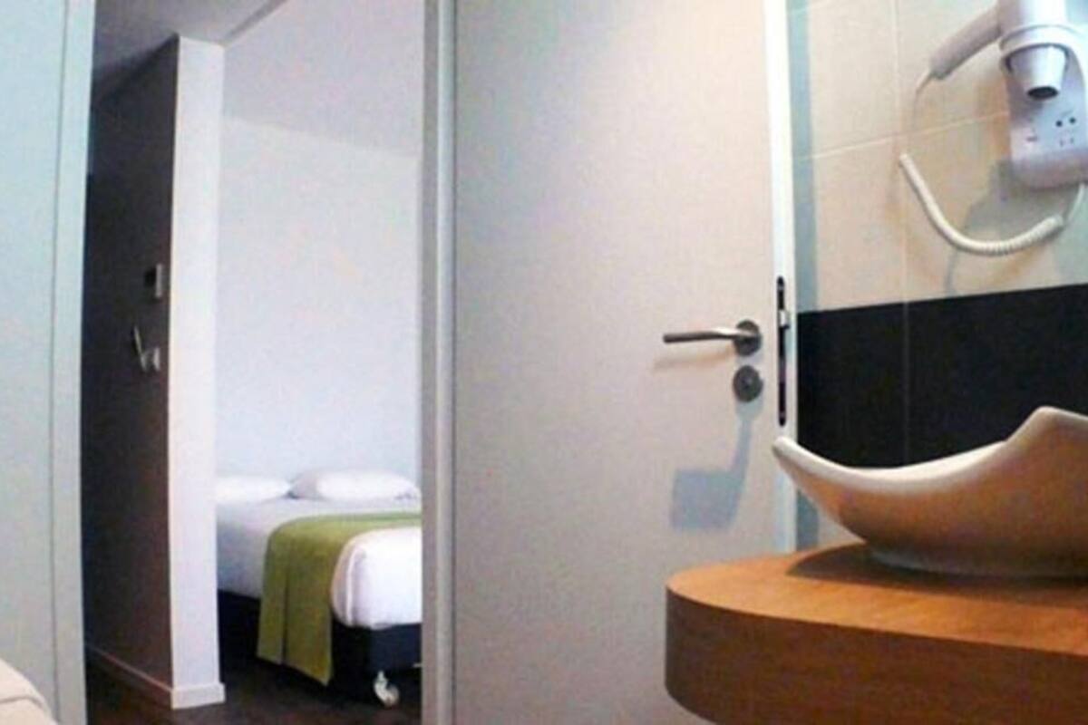 free toiletries, hair dryer, towels