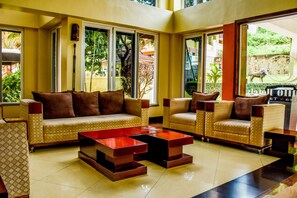 Reception - ISAMILO GRAND HOTEL (Mwanza)