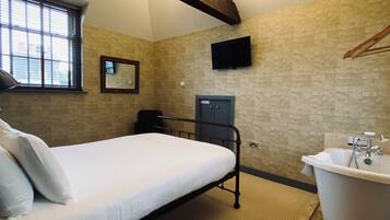 Double Room (Attic room - child up to 14years)