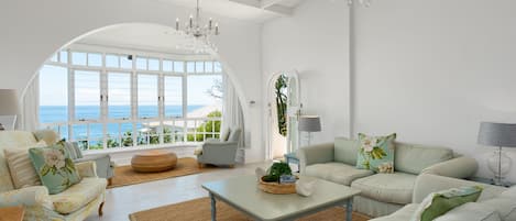 Televisión de pantalla plana, chimenea