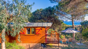 Kabin Romantis, sauna, pemandangan laut | Teras/patio