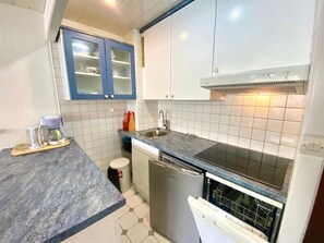 Kühlschrank, Geschirrspüler