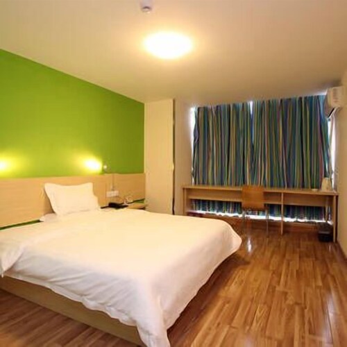 7 Days Inn