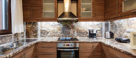 Duplex, 2 Bedrooms, Beachside | Private kitchen | Full-size fridge, oven, stovetop, coffee/tea maker
