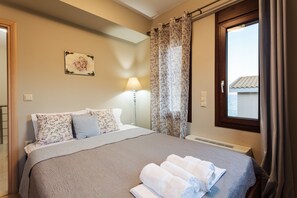 Nhà Duplex, 2 phòng ngủ, cạnh bãi biển | 3 phòng ngủ, bộ đồ giường cao cấp, bàn, bàn ủi/dụng cụ ủi quần áo 
