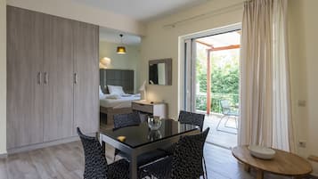 Apartment | Dining room