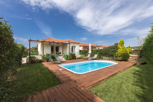 Front of property - Sun, Sand & Seclusion - Artemis with Private Pool (Pylos-Nestoras)