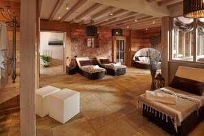 Sauna, hot tub, steam room, body treatments, hot stone massages