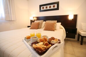 In-room safe, free WiFi, bed sheets - Avutarda de Carilo (Carilo)