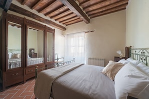Apartamento, várias camas, cozinha