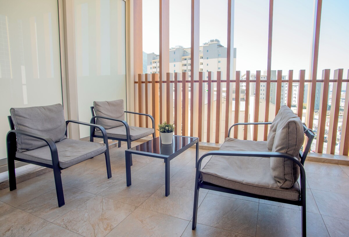 Bentley Holiday Apartments - West One