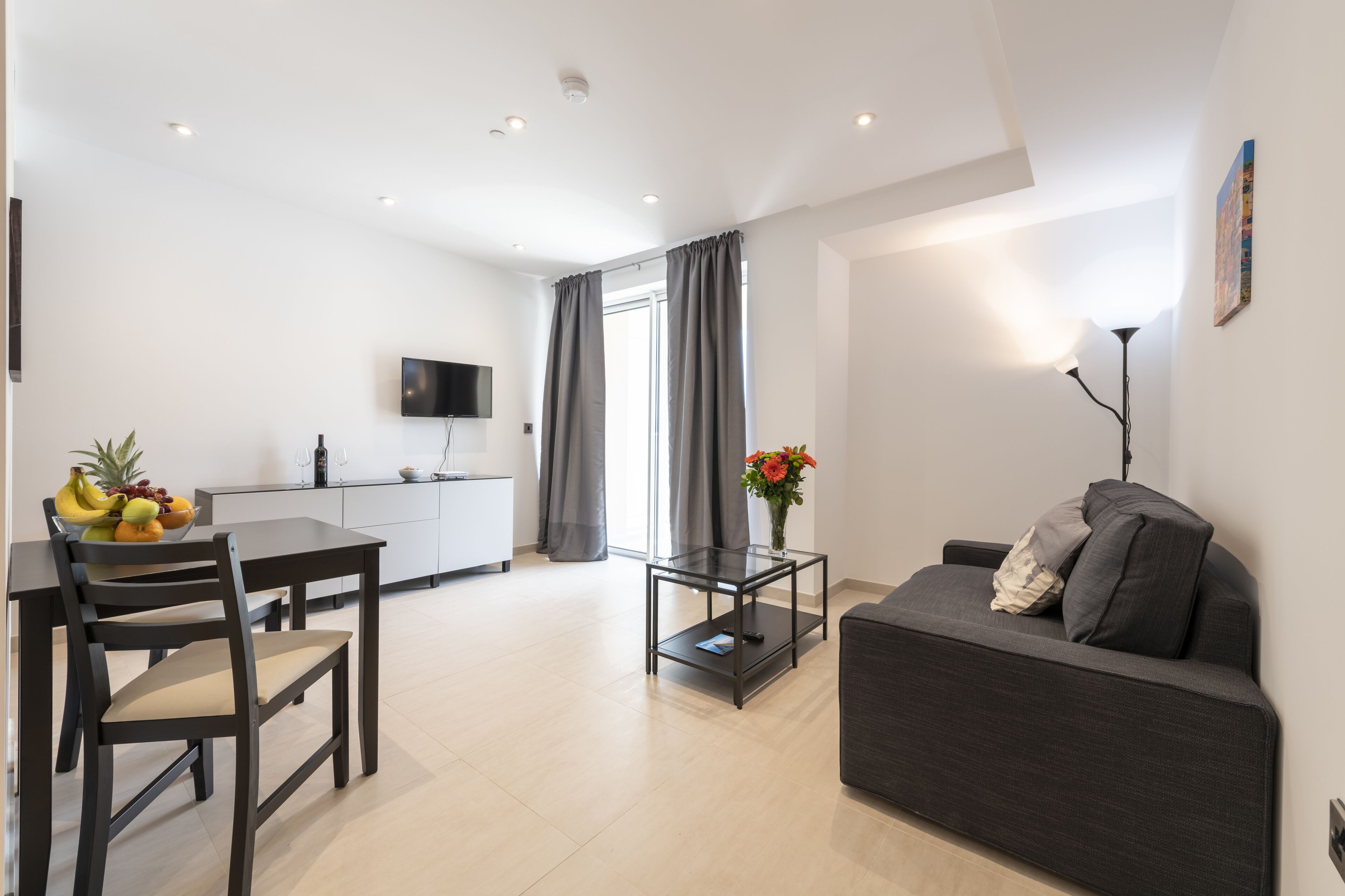 32-inch flat-screen TV with digital channels, TV