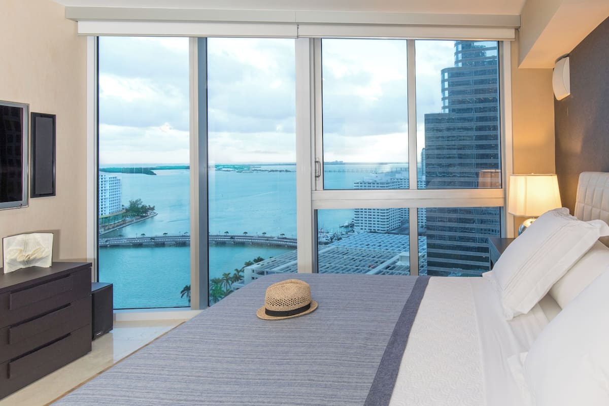 Presidential Corner Apart, 2 Bedrooms, Frontal Ocean Views2510 | 2 bedrooms, Egyptian cotton sheets, premium bedding, in-room safe