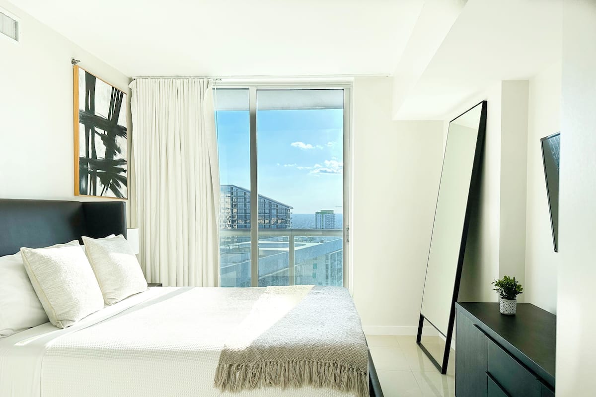 Boutique Corner Apart, 2/2, Sofa Bed, Ocean View, Balcony4608 | 2 bedrooms, Egyptian cotton sheets, premium bedding, in-room safe