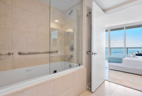 Miami Vacation Rentals Brickell - Image 25