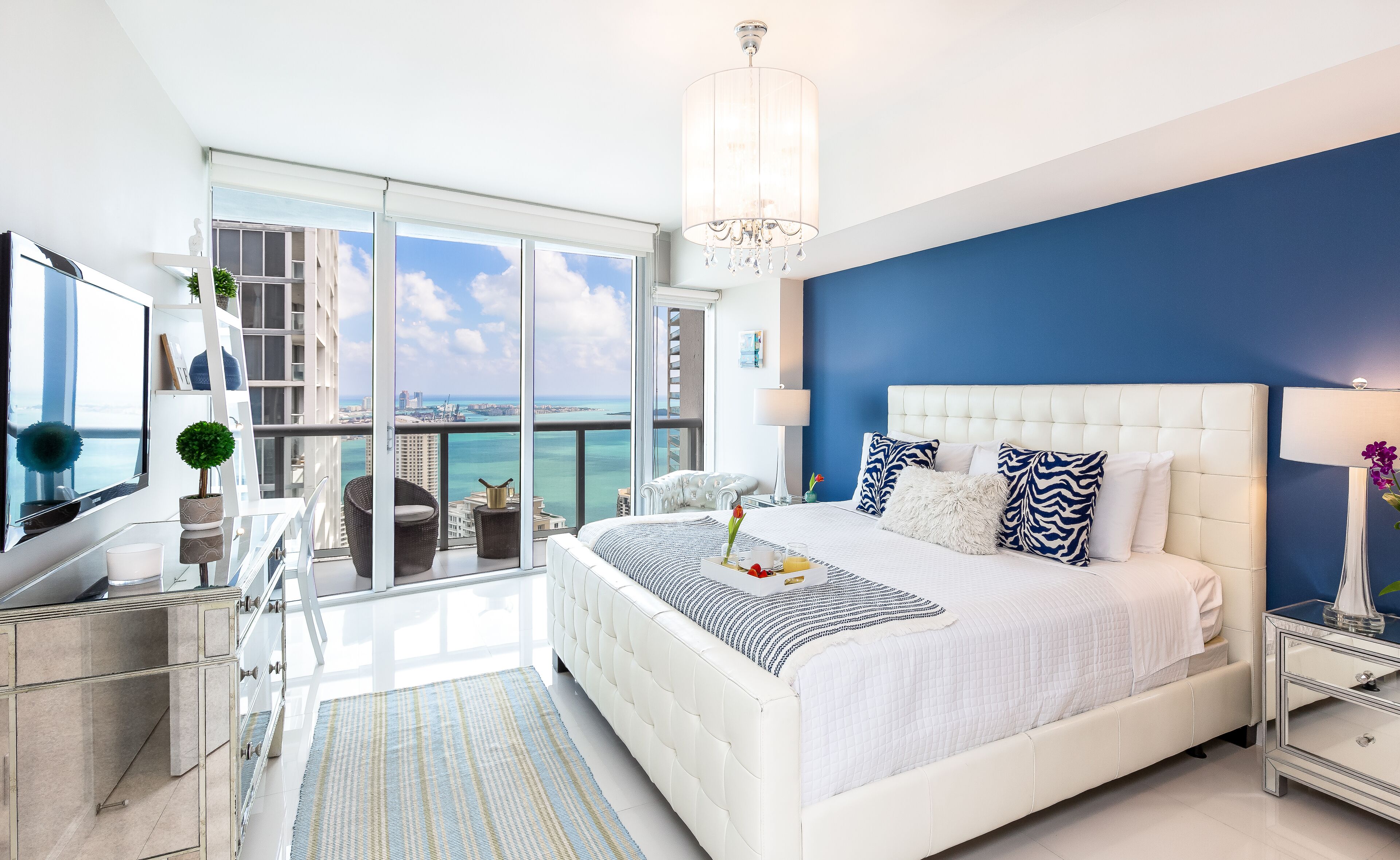 boutique apartment, ocean, 1 king & sofa bed, balcony | egyptian cotton sheets, premium bedding, in-room safe