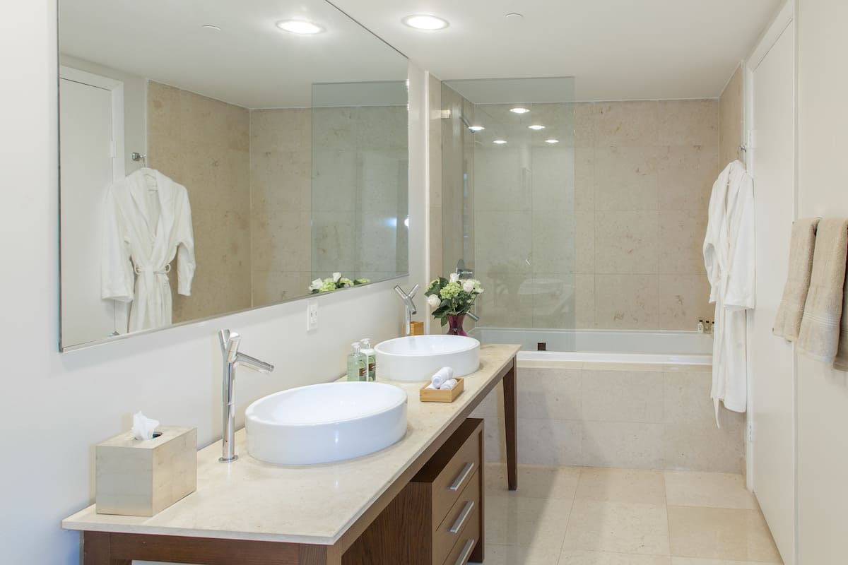 boutique apart, 1 king & sofa bed, sauna, river/city views, balcony | bathroom | designer toiletries, hair dryer, dressing gowns, towels