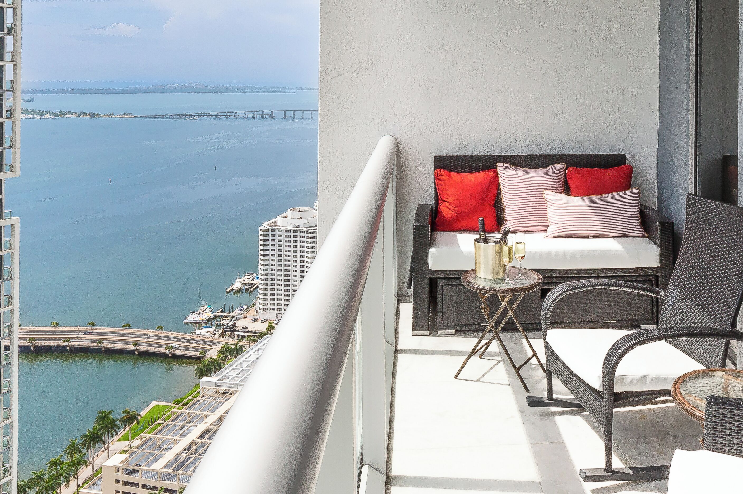 Boutique Corner Apart, 2/2, Sofa Bed, Ocean View, Balcony4502 | Balcony