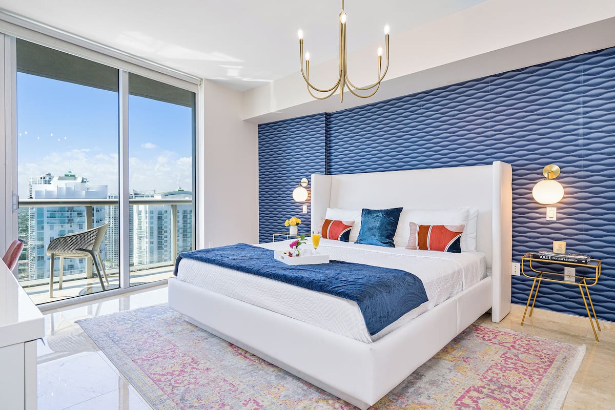 Boutique Apart, 1 King & Sofa Bed, Sauna, River/City Views, Balcony4206 | 2 bedrooms, Egyptian cotton sheets, premium bedding, in-room safe
