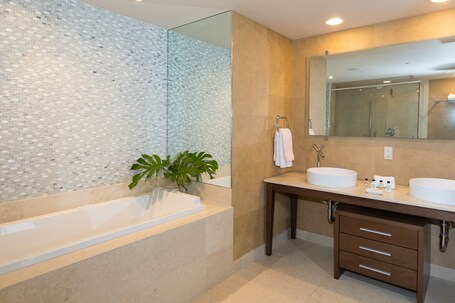 Miami Vacation Rentals Brickell - Image 242