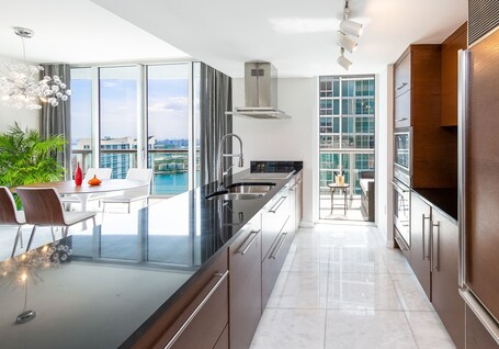 Miami Vacation Rentals Brickell - Image 95