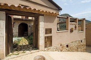 Entrada al alojamiento