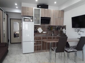 Apartment, Nichtraucher | Bügeleisen/Bügelbrett, kostenloses WLAN, Bettwäsche