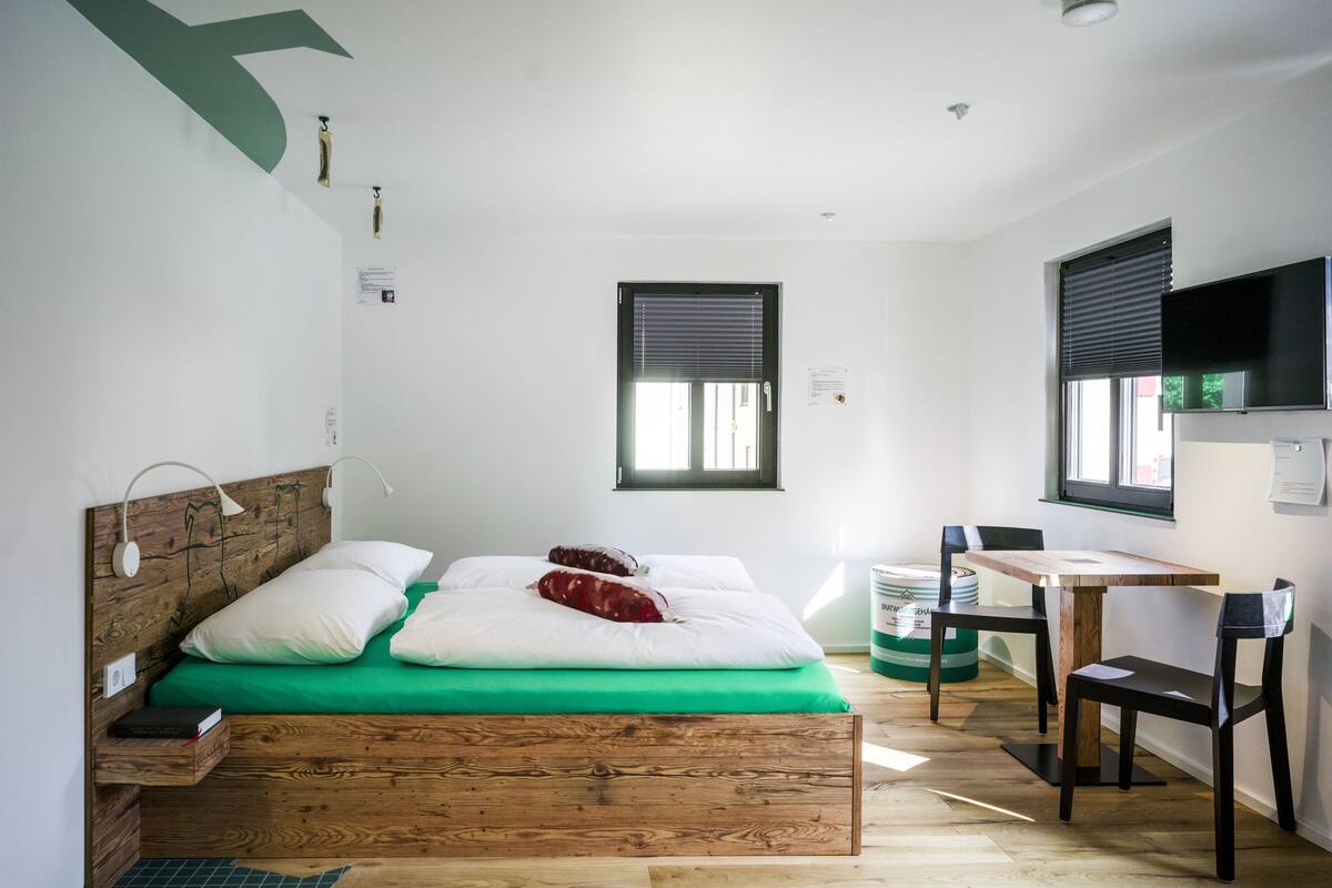 deluxe double room (6) | individually decorated, individually furnished, desk, blackout curtains