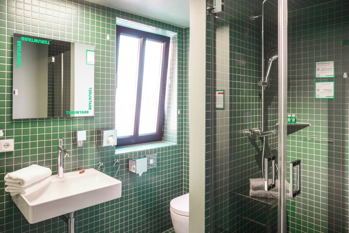comfort double room (2) | bathroom | free toiletries, hair dryer, towels