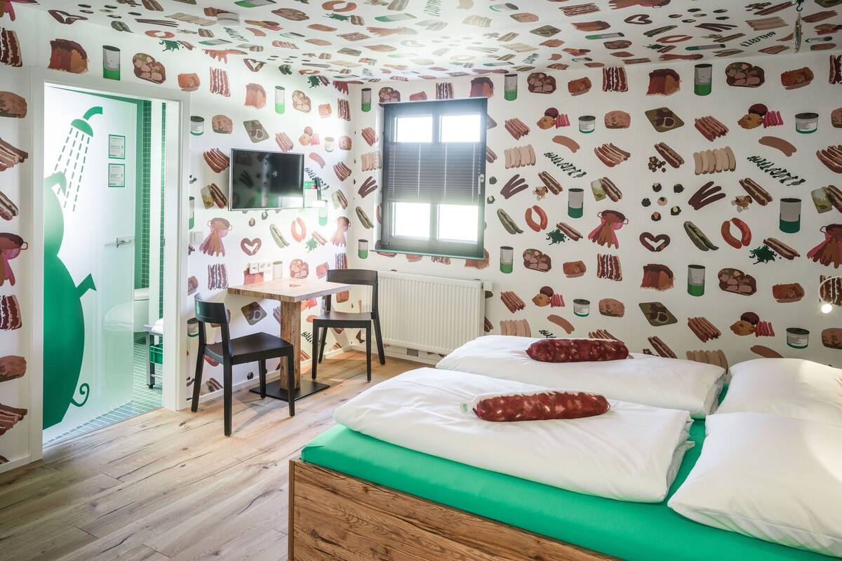 comfort double room (3) | individually decorated, individually furnished, desk, blackout curtains