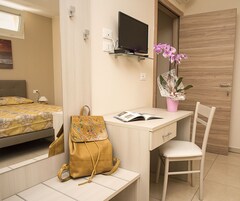 Deluxe Double Room | Room amenity