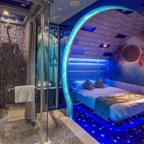 Houhai Theme Hotel