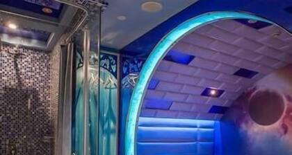 Houhai Theme Hotel