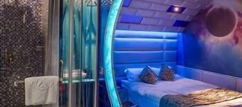 Houhai Theme Hotel
