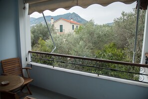 Departamento, varias camas, para no fumadores | Balcón