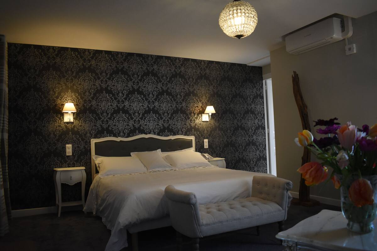 superior room | minibar, in-room safe, desk, blackout curtains