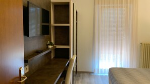 Double or Twin Room | In-room safe, free WiFi, bed sheets - Albergo Gilda (Caldonazzo)