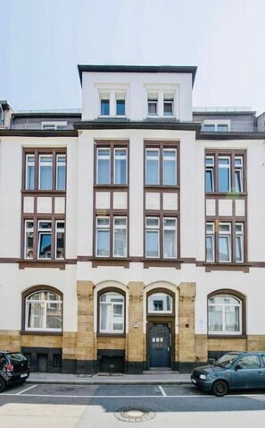 Overnatningsstedets facade