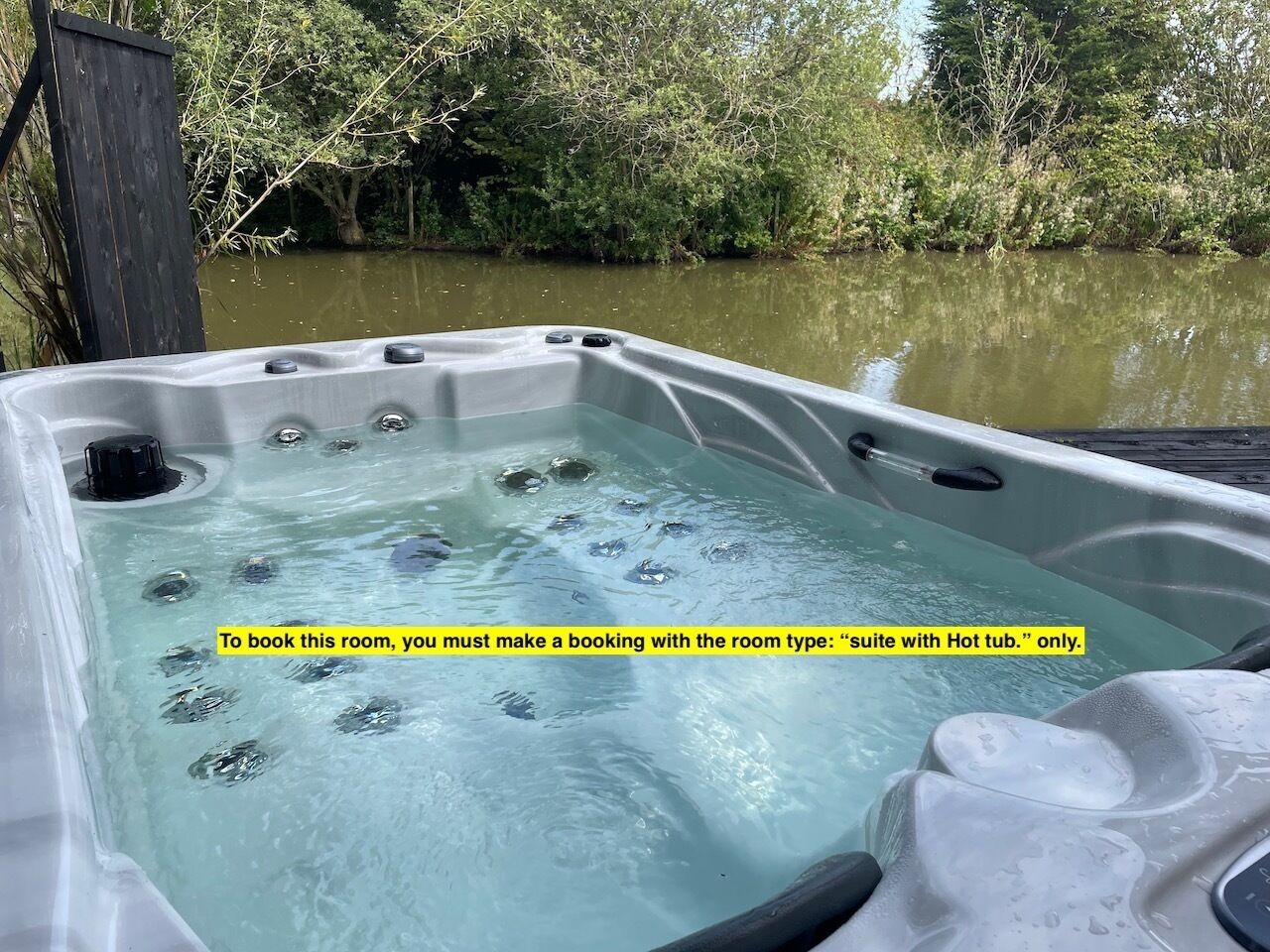 Bañera de hidromasaje exterior