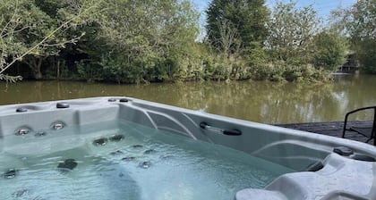 The Waterfront Lodges